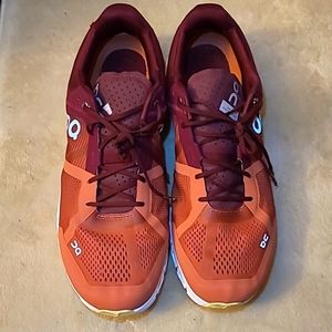 Men's ON Cloudflow 3 ON Running shoes Used, Size 12 D